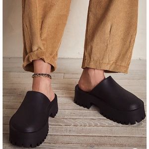 Jeffrey Campbell Bae Platform Clog Mule